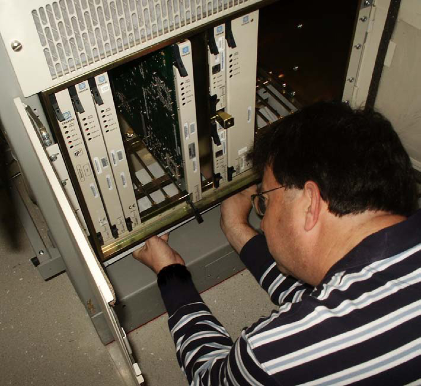 img/c_installing_fan_assembly_890000104_im-fig5.jpg